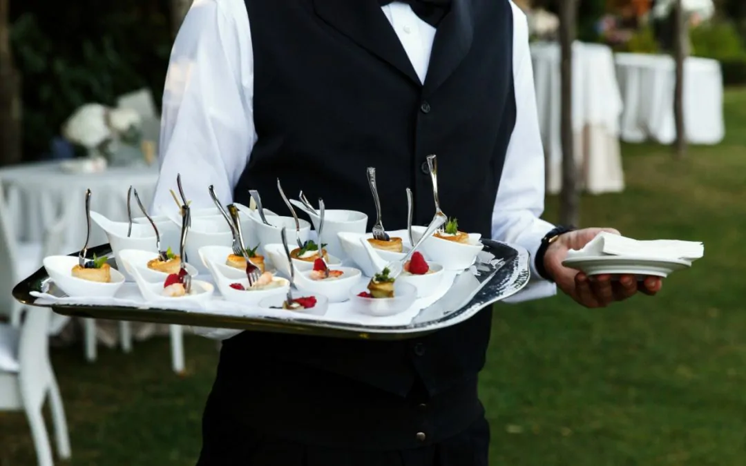 Catering voor je bruiloft: complete gids voor keuzes, kosten en planning